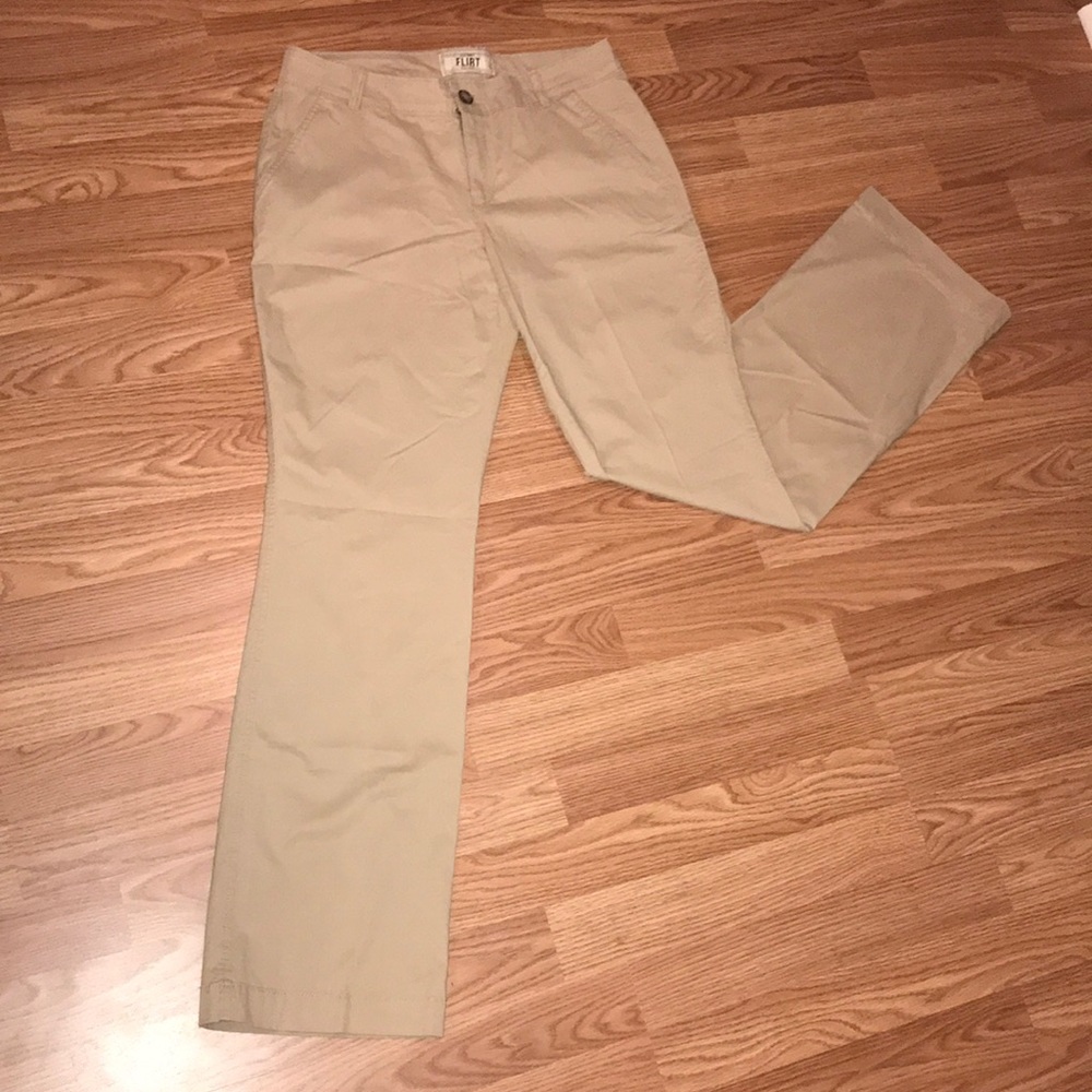 Old Navy Flirt Khakis, Size 8 Regular